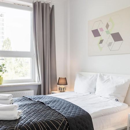 Urban Chic - Pereca - Rondo Onz - Luxury Warsaw Stays - 14 People Luaran gambar